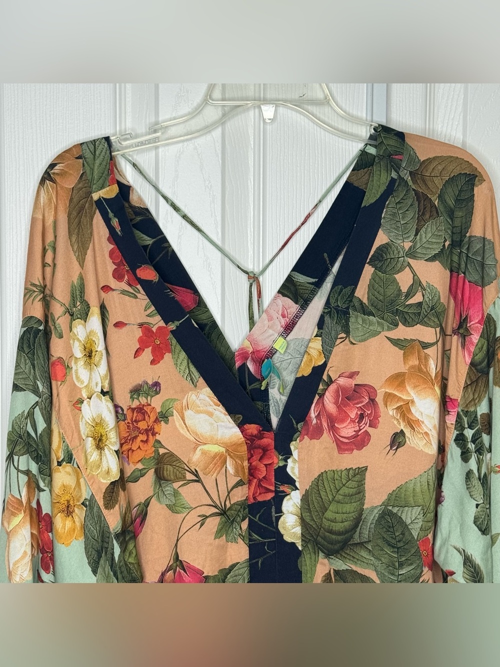Farm Rio Floral Kimono Top Size XL Tie-back Kimono Sleeves - Picture 4 of 16